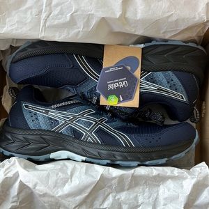 ASICS men’s shoes